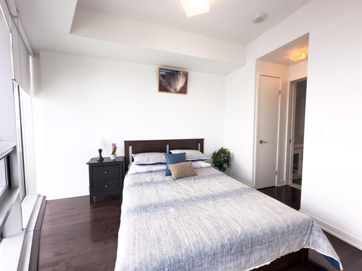 Luxury 2 Bedrooms With Lakeview Cn Tower Entertainment District Rogers Centre Toronto Exterior foto