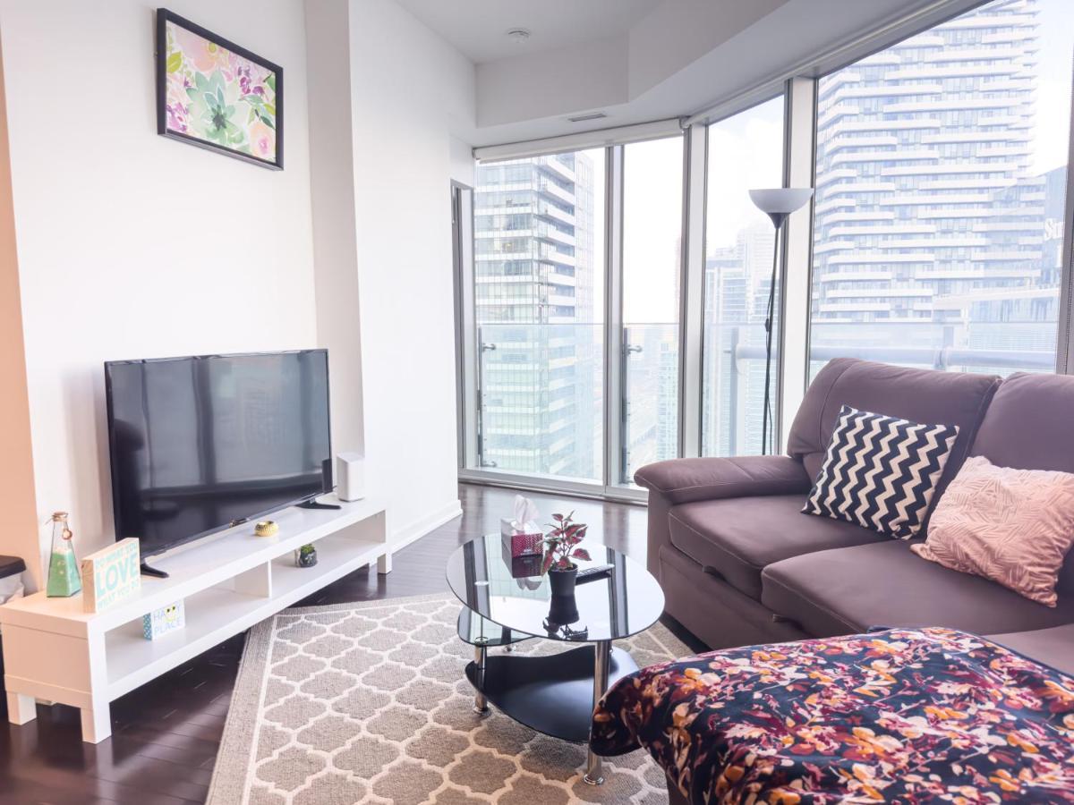 Luxury 2 Bedrooms With Lakeview Cn Tower Entertainment District Rogers Centre Toronto Exterior foto